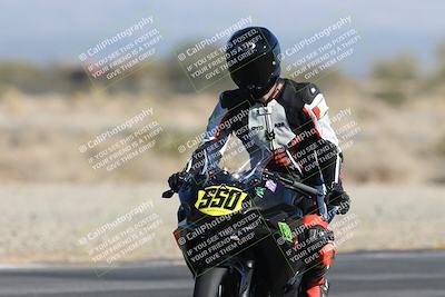 media/Dec-07-2025-CVMA (Sun) [[3e7d2de5dc]]/Race 5-Formula UL-CVMA Hooligans-American Thunder/